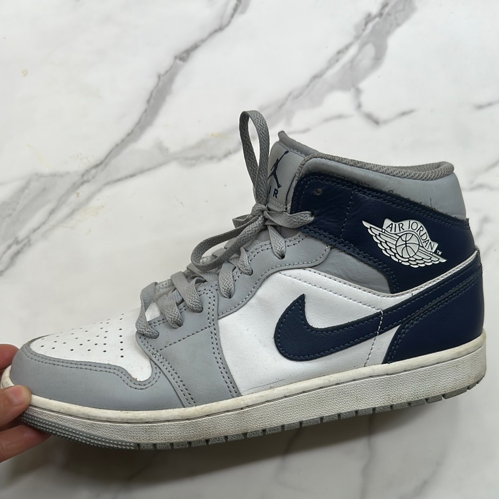 Nike Blue and White Athletic Shoes with Classic Design